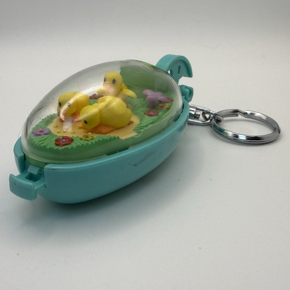 Takara Pocket Critters Keychain • Chicken World • Not Working • 1993 Missing Top
